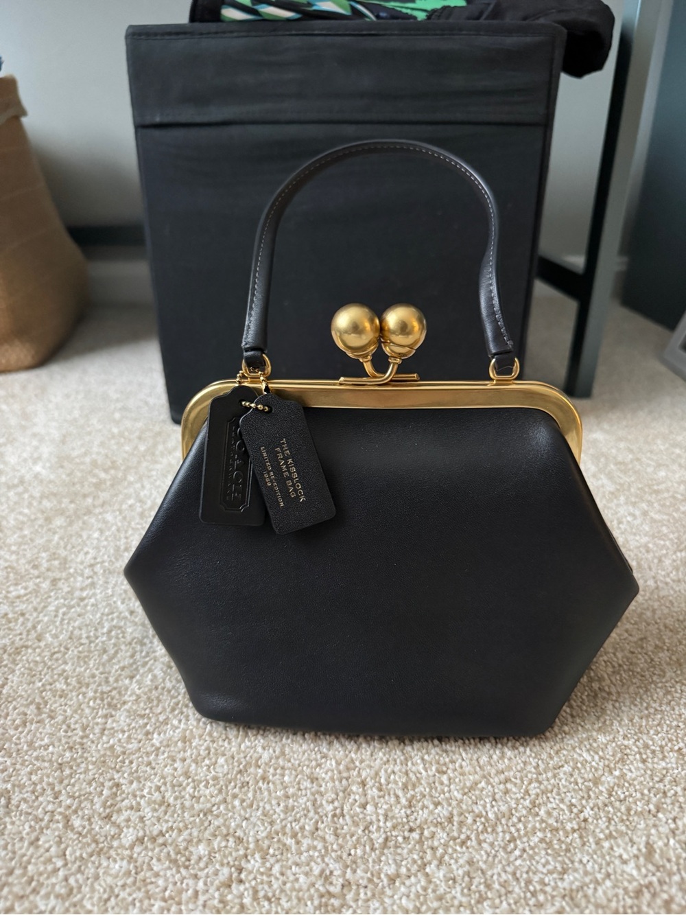 Coach kisslock 16 black